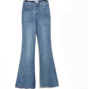 Mid Rise Flared Jeans BLUE LIGHT WASH
